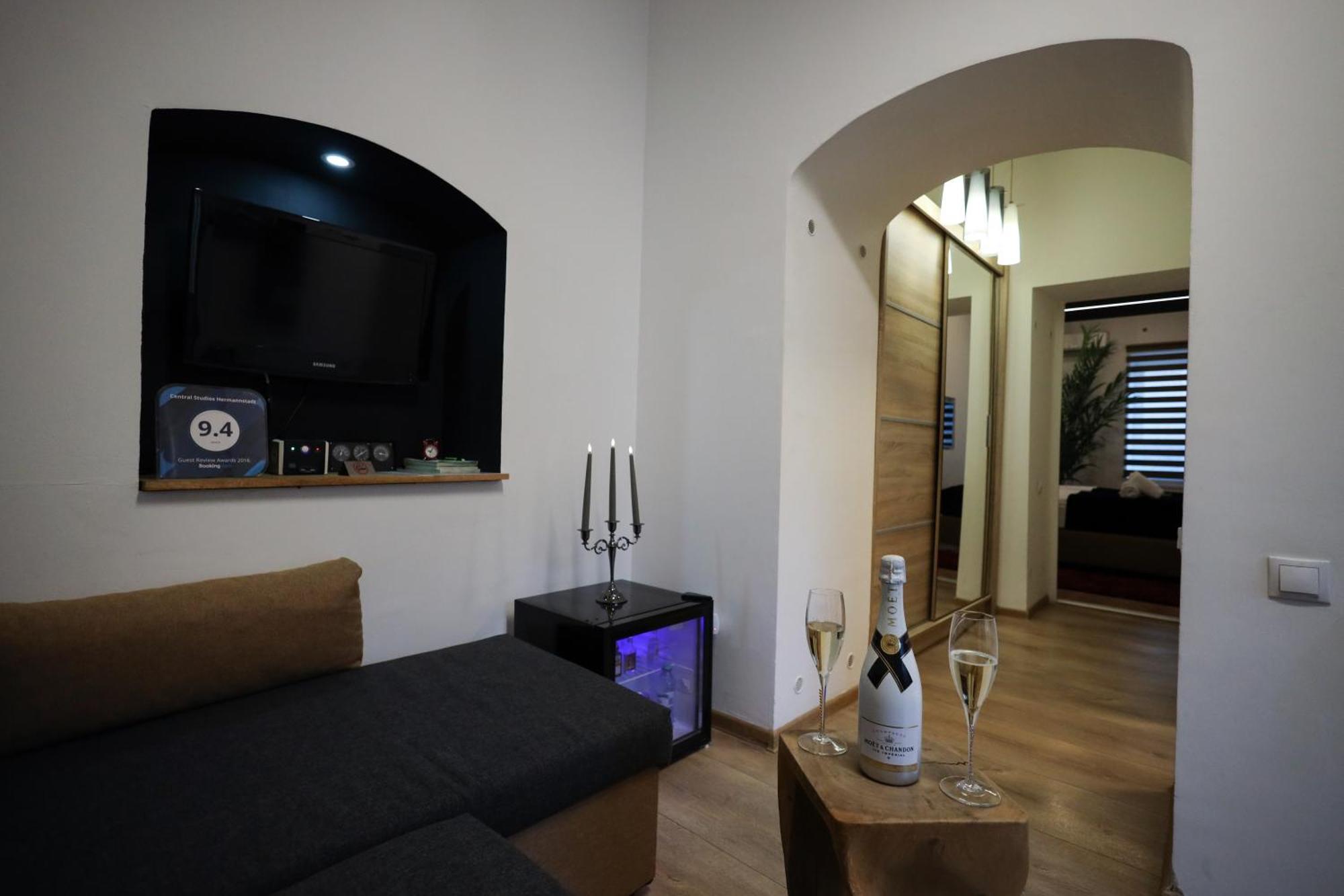 Appartement Demiani House à Sibiu Extérieur photo